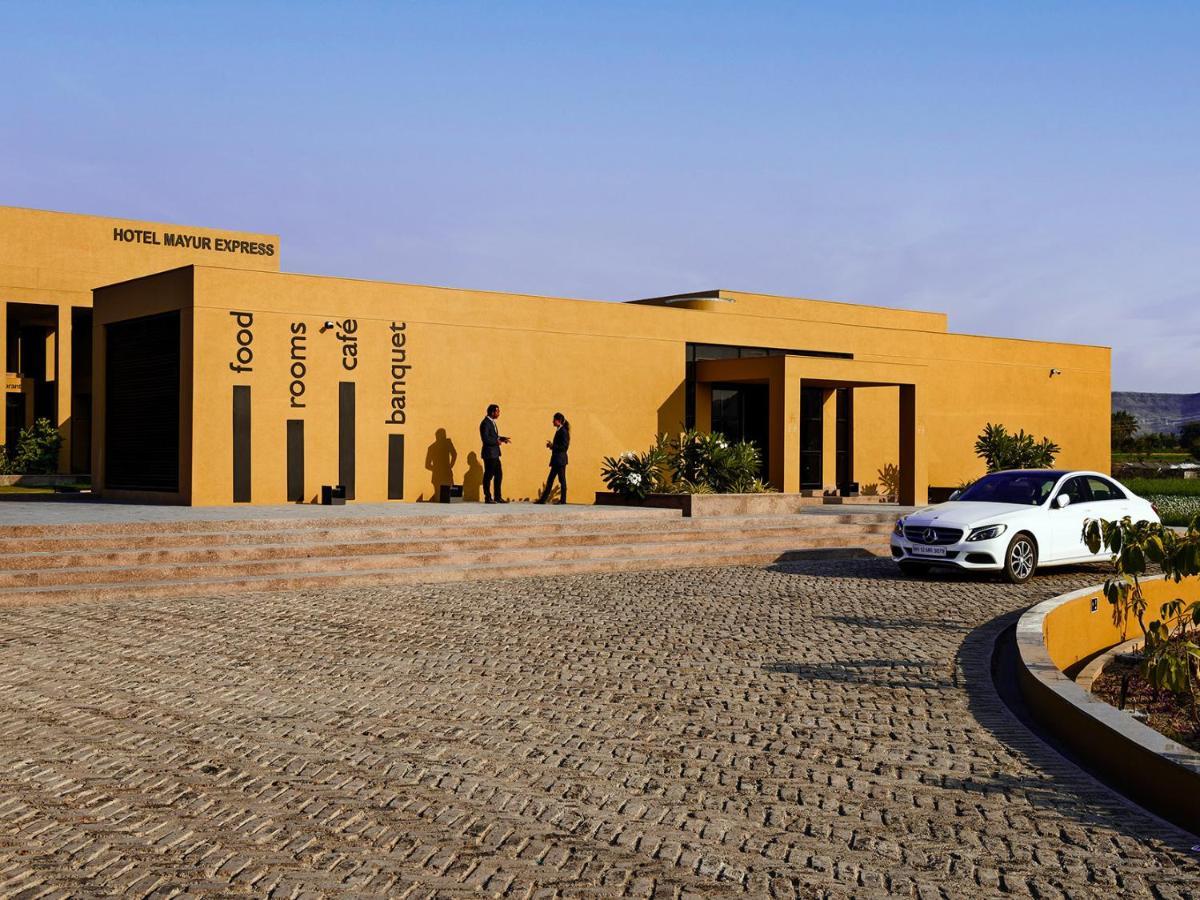 Hotel Mayur Express Sangamner Εξωτερικό φωτογραφία